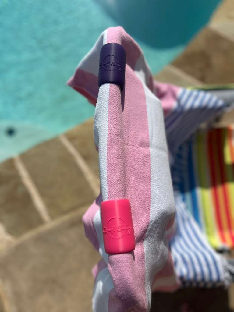 Lounge Chair Clips